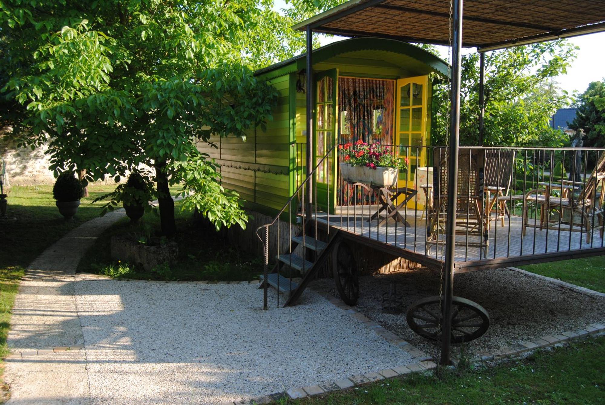 Les Insolites Du Grand Logis Marchais  Ruang foto