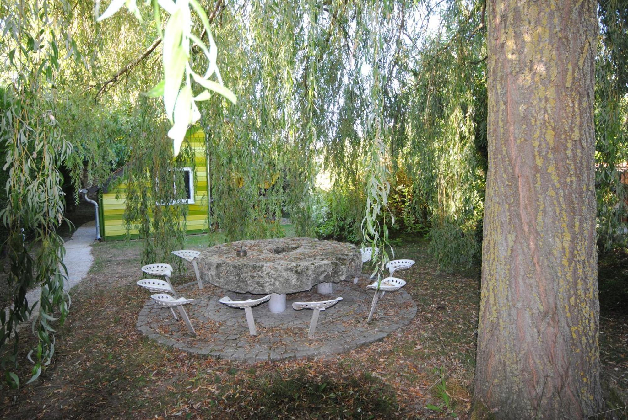 Les Insolites Du Grand Logis Marchais  Ruang foto